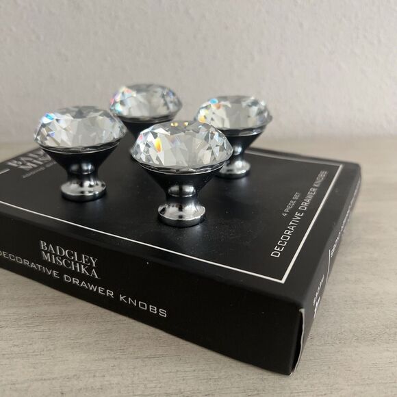Badgley Mischka Round 1-5/8" Crystal Drawer Knobs Pulls Set 4 Chrome Base NEW - Picture 2 of 4